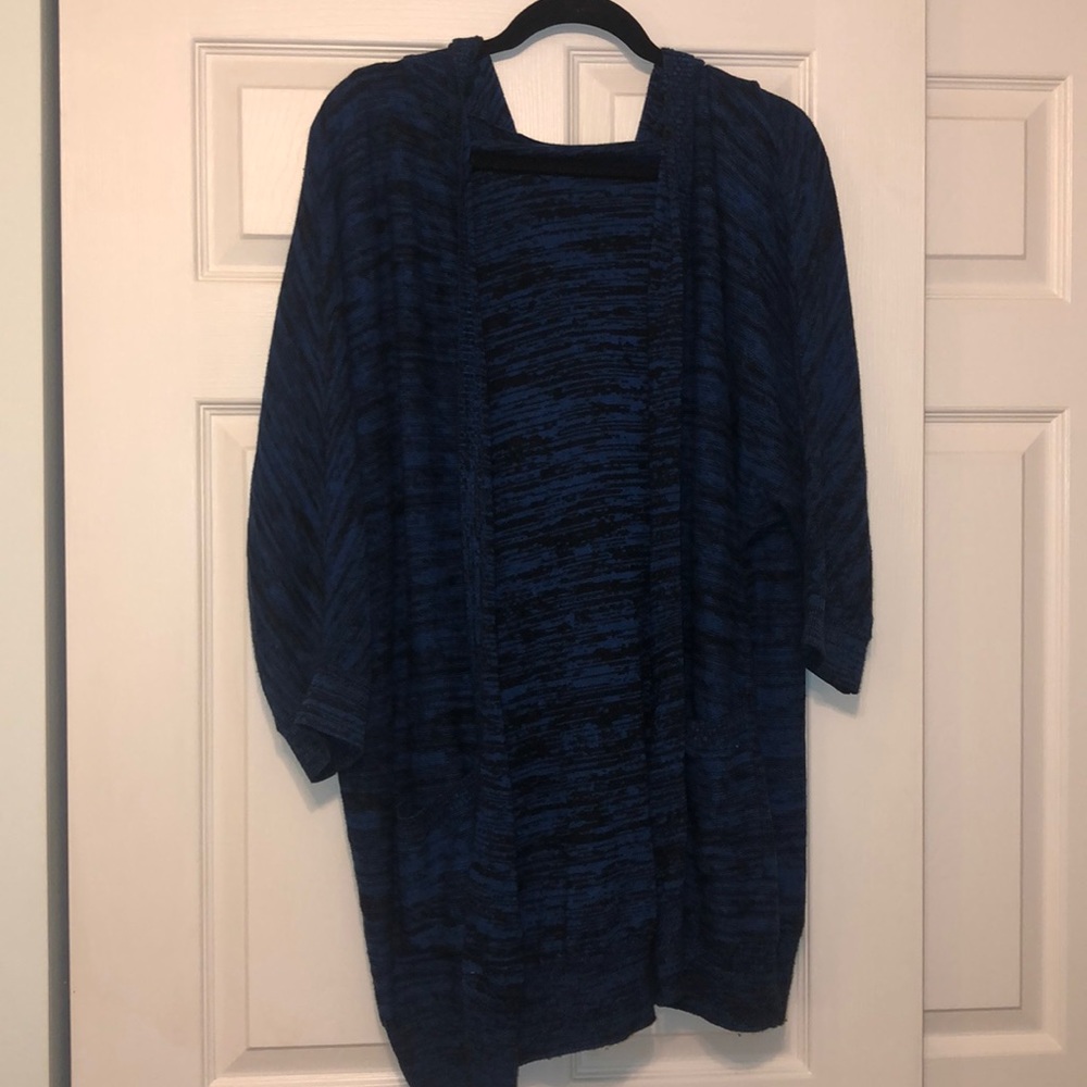 AE Hooded cardigan